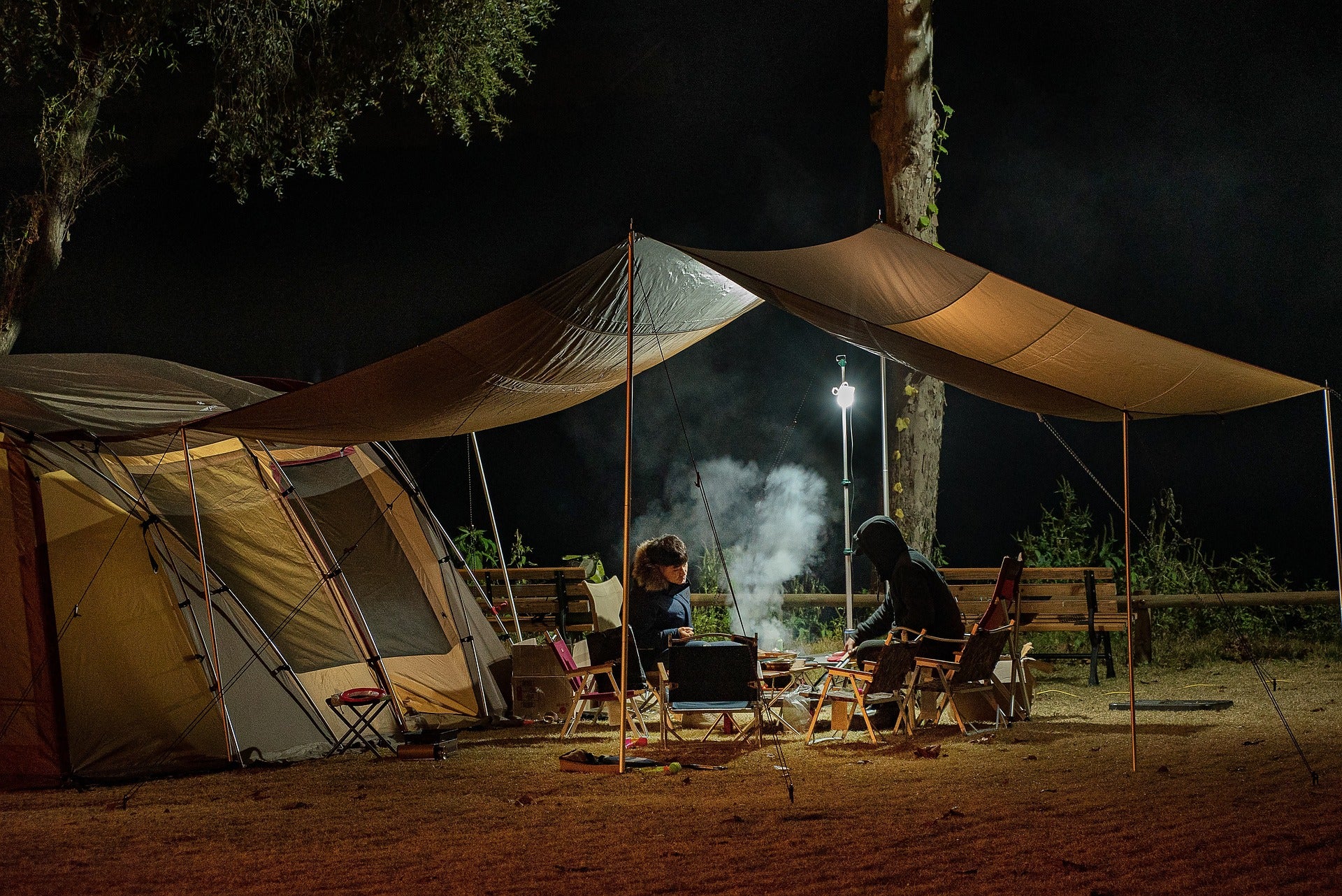 Équipement de Randonnée et de Camping Essentiel pour un Voyage Réussi !